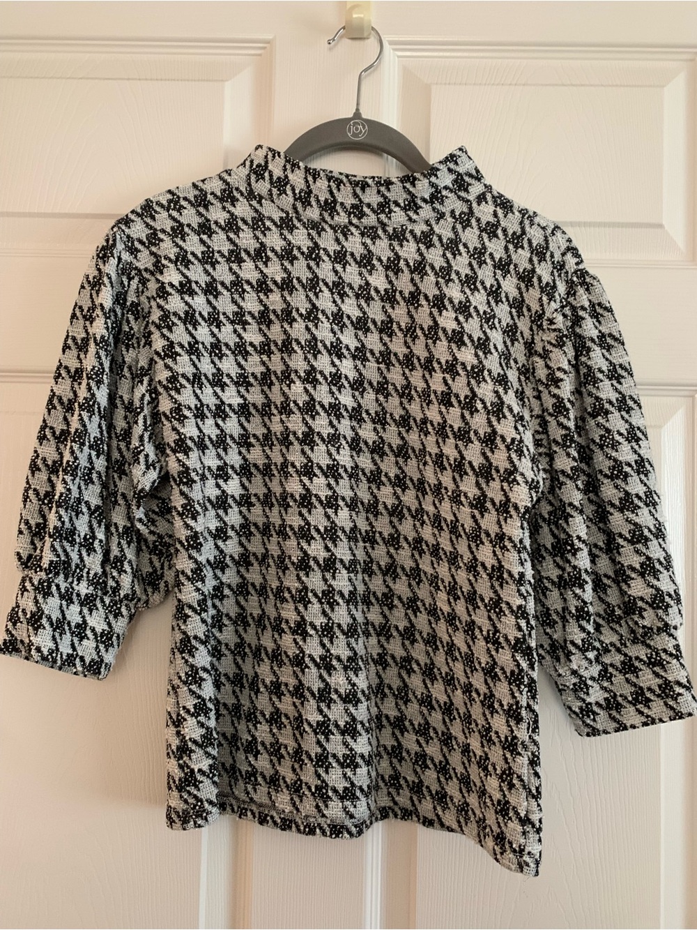 Ann Taylor Black & White Houndstooth Mock Neck Top up